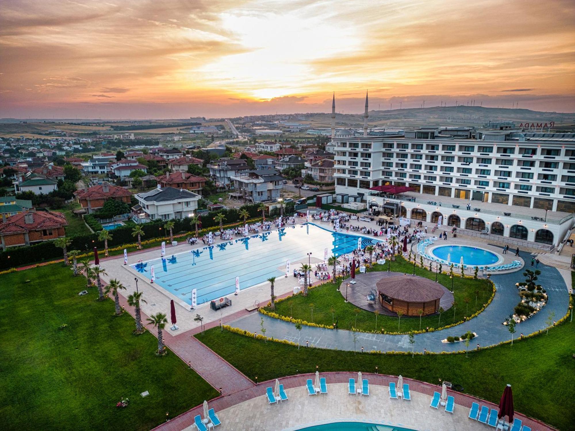 Ramada Plaza By Wyndham Silivri Ξενοδοχείο Εξωτερικό φωτογραφία