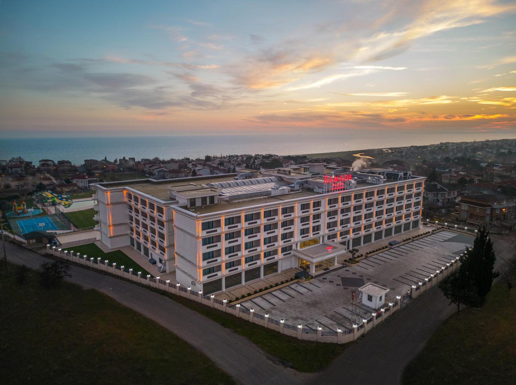Ramada Plaza By Wyndham Silivri Ξενοδοχείο Εξωτερικό φωτογραφία